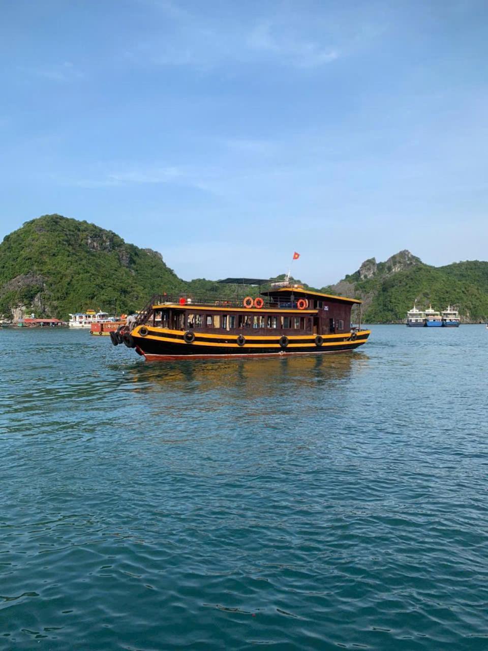 Cat Ba Madame Duyen Hotel Chan Chau Exteriör bild